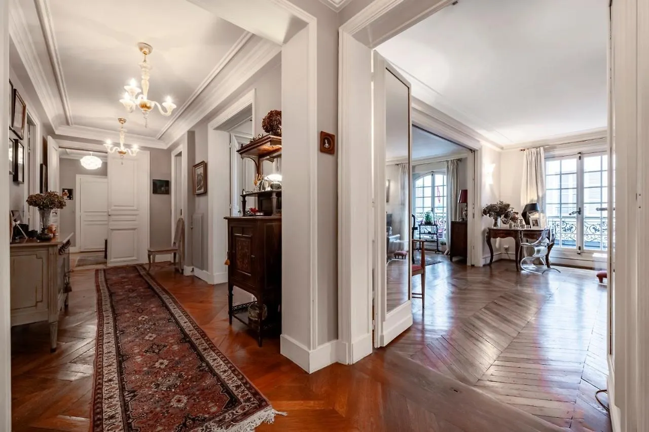 Apartment Veeve - Lavender Elegance
