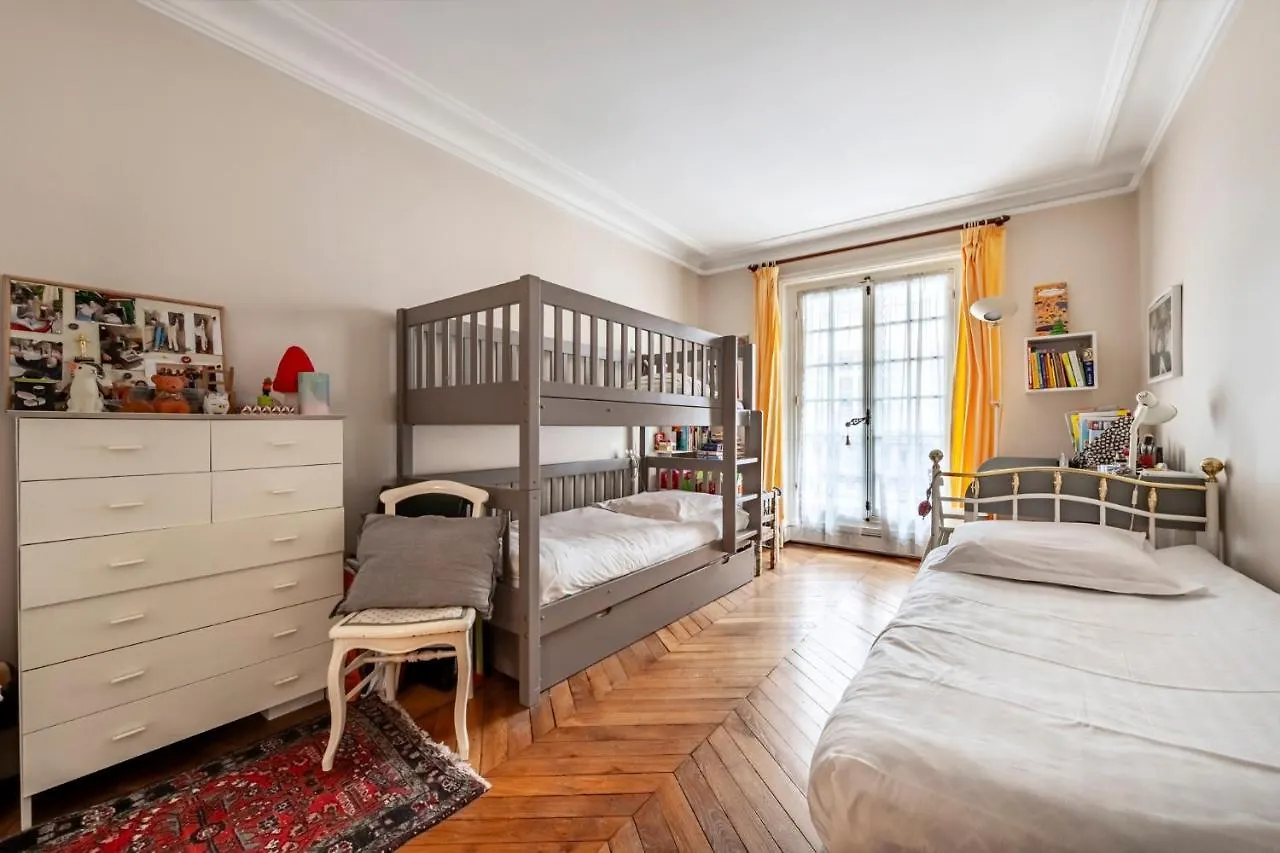 Veeve - Lavender Elegance Apartment Paris